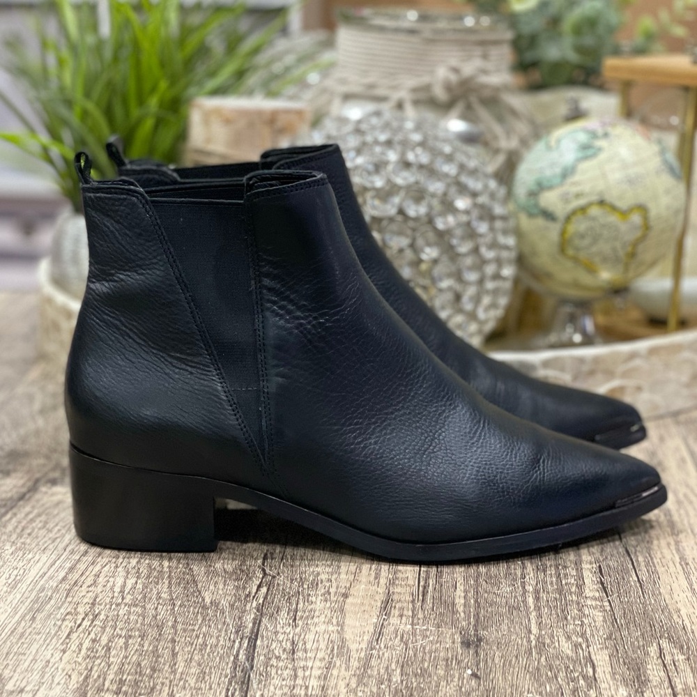 Marc Fisher Chelsea Pull On Leather Pointed Toe Black Bootie Women’s Ankle Boots